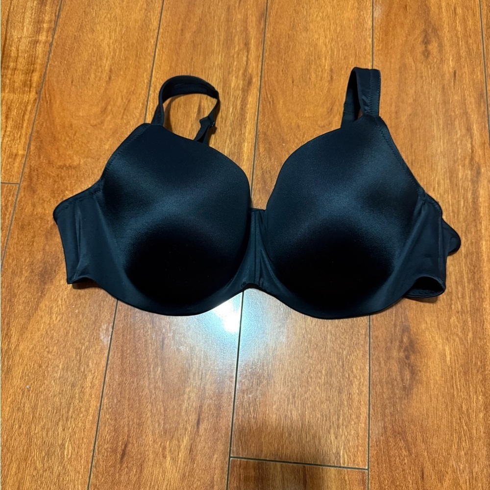 NWT SOMA Black Smooth T-Shirt Bra - Women Intimates & Sleepwear